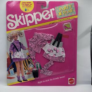 Vintage 1990 Skipper Party 'N Play Fashions #9027 Mattel w/Collectible stamps
